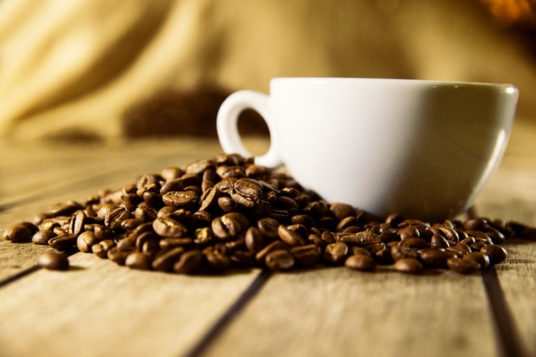 Photo 1589646101512 F2783df283a4